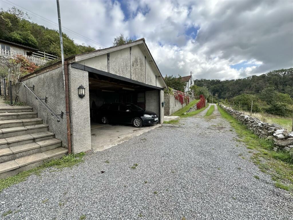 Additional property image - Tuttors Hill, Cheddar