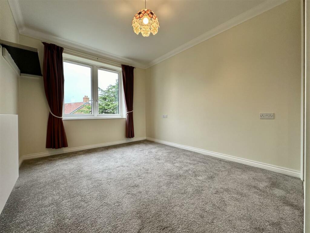 Additional property image - Alexandra Lodge, Stokefield Road, Thornbury