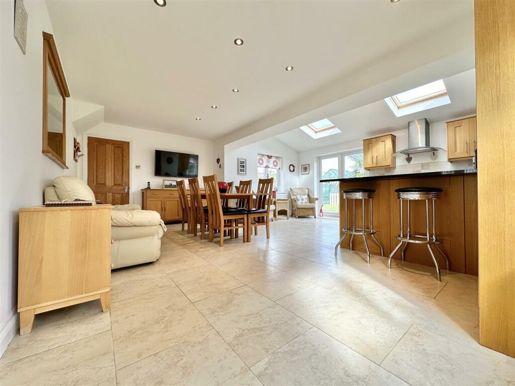 Additional property image - Mendip Lea Close, Draycott