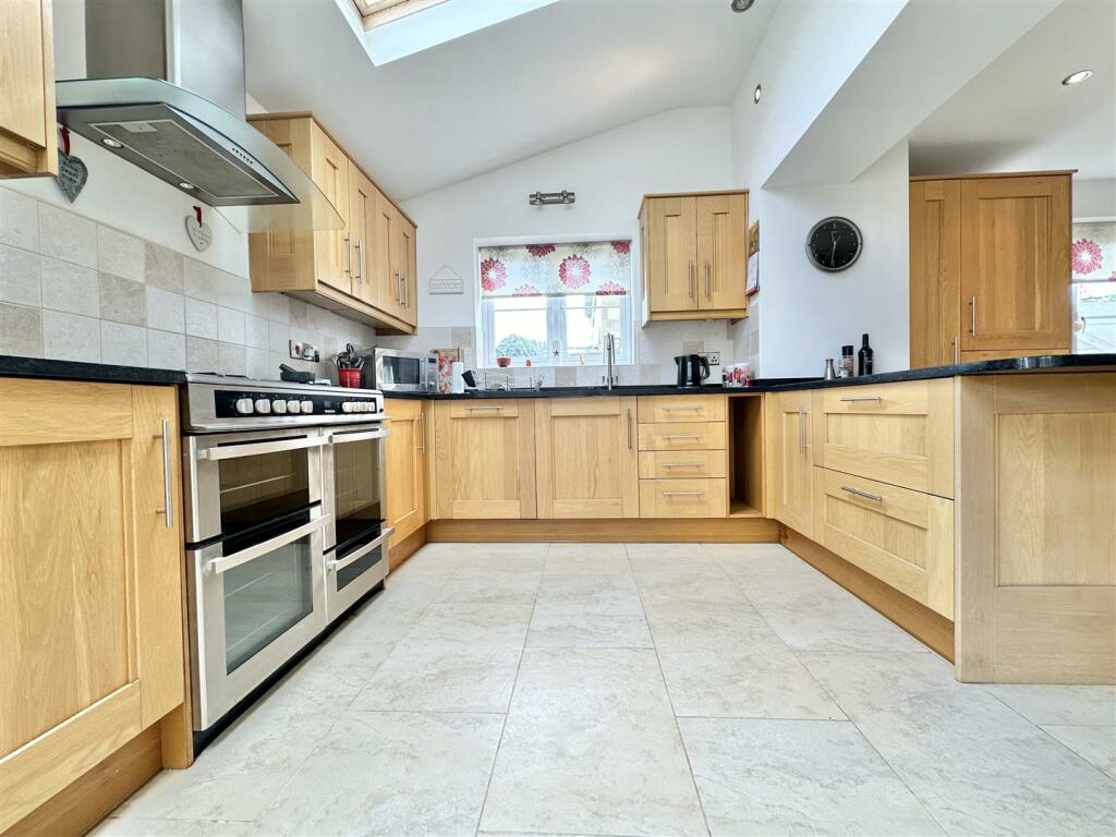 Additional property image - Mendip Lea Close, Draycott