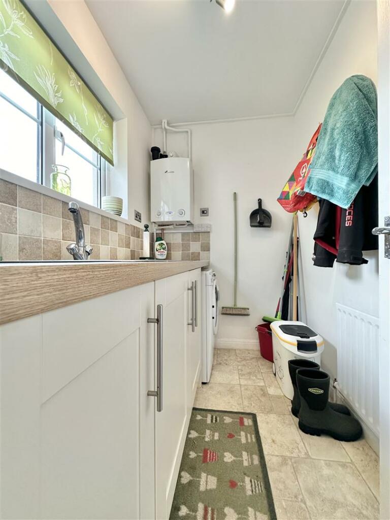Additional property image - Mendip Lea Close, Draycott