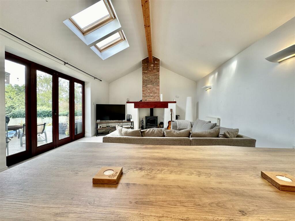 Additional property image - Twitchens Lane, Draycott