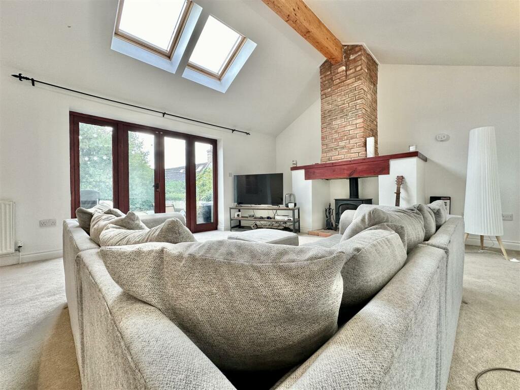 Additional property image - Twitchens Lane, Draycott