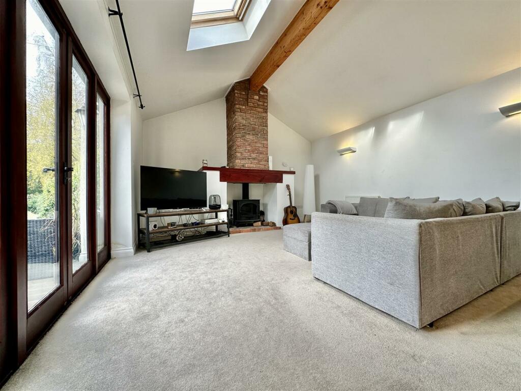Additional property image - Twitchens Lane, Draycott