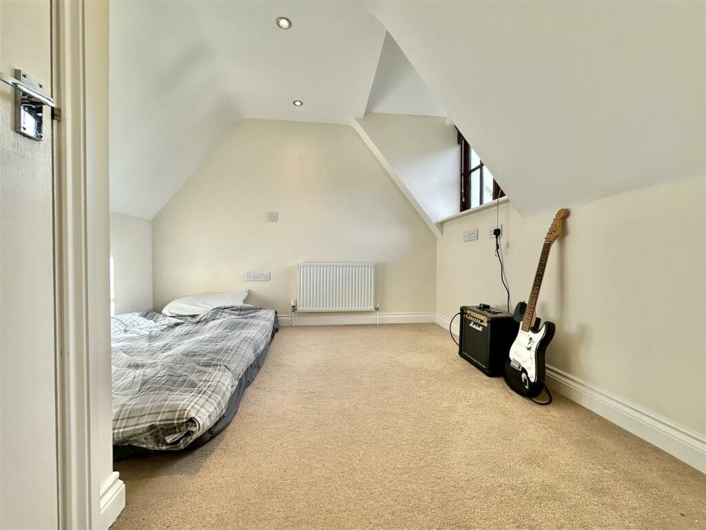 Additional property image - Twitchens Lane, Draycott