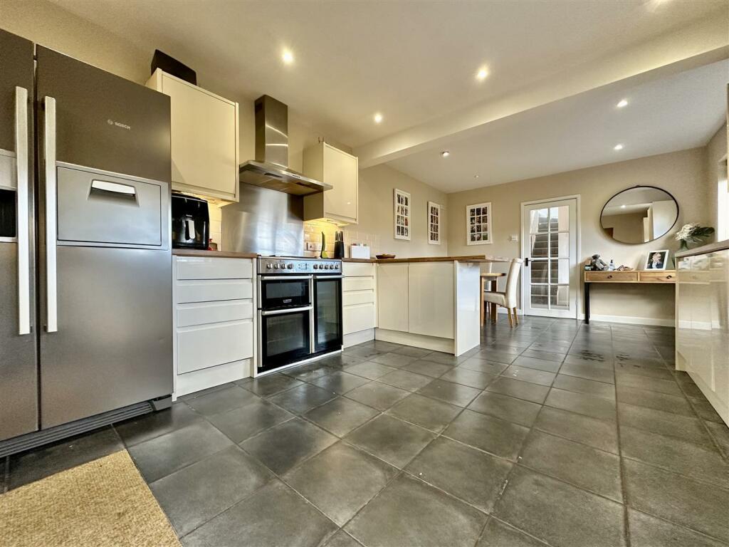 Additional property image - West Street, Banwell