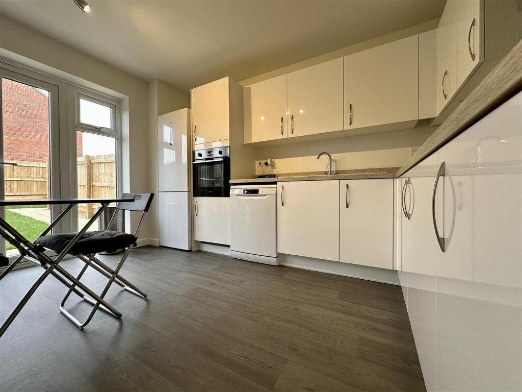 Additional property image - Curlew Way, Cheddar
