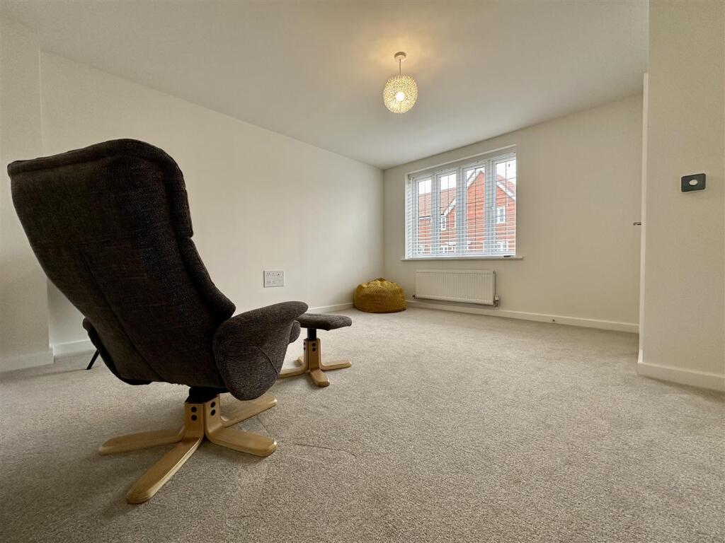 Additional property image - Curlew Way, Cheddar