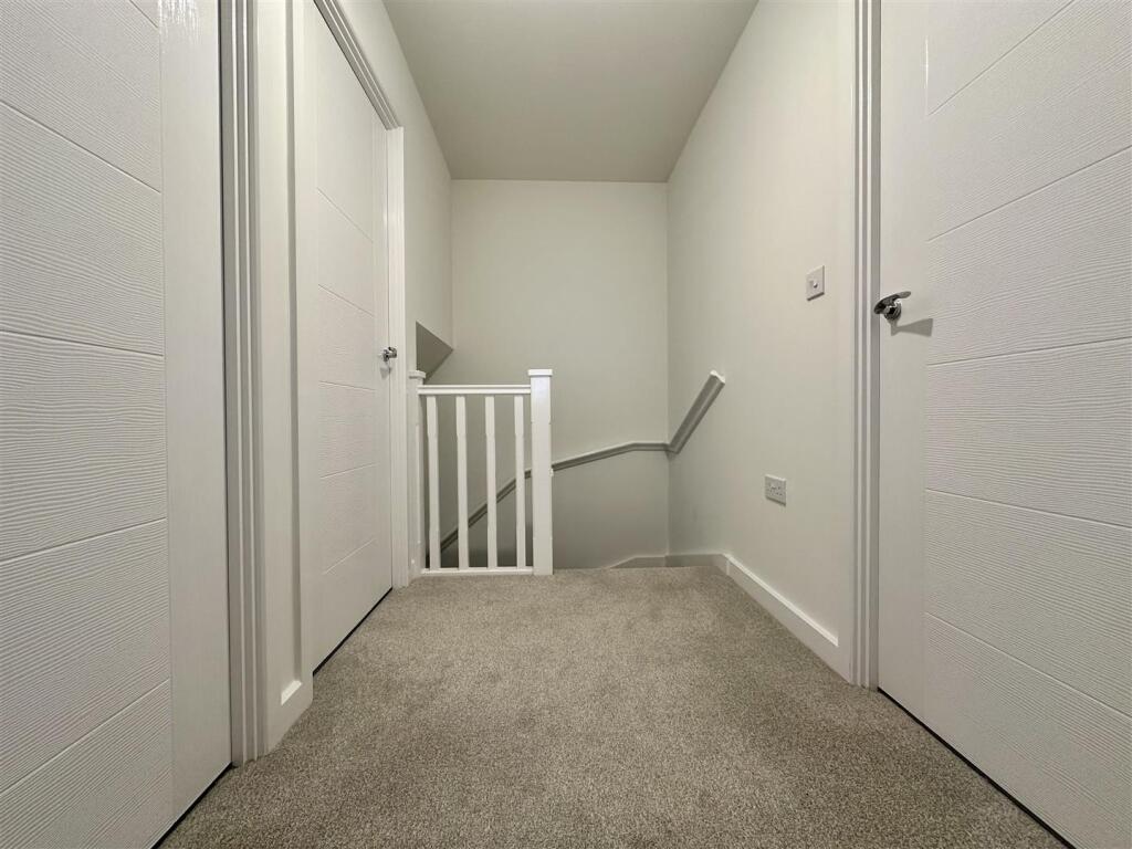 Additional property image - Curlew Way, Cheddar