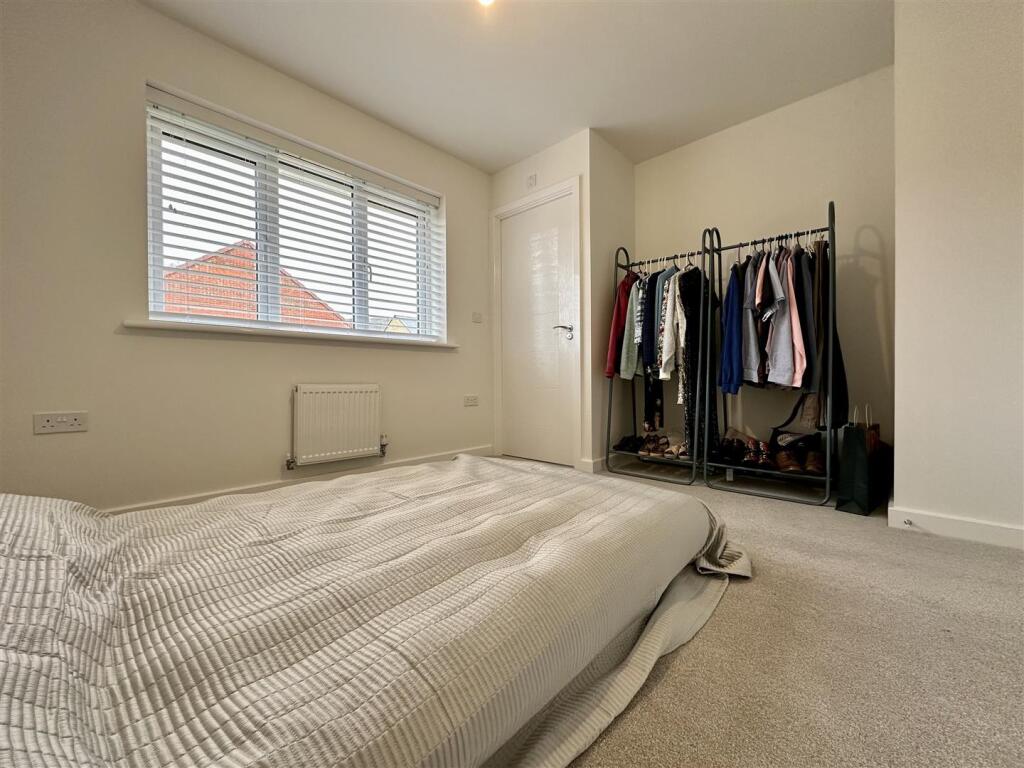 Additional property image - Curlew Way, Cheddar