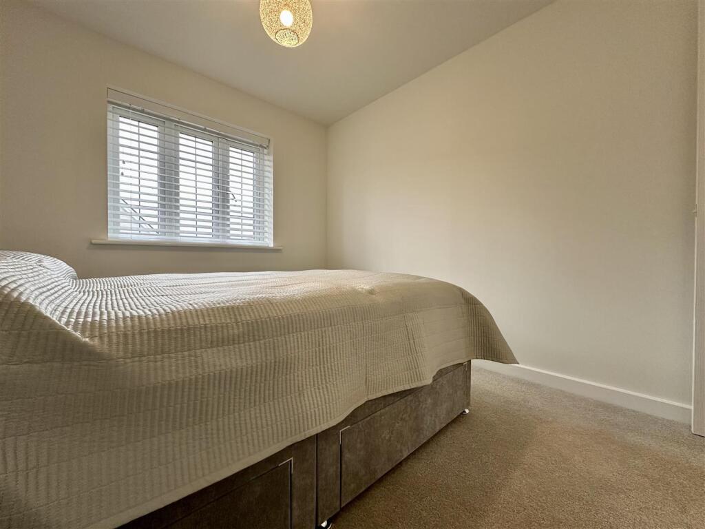 Additional property image - Curlew Way, Cheddar