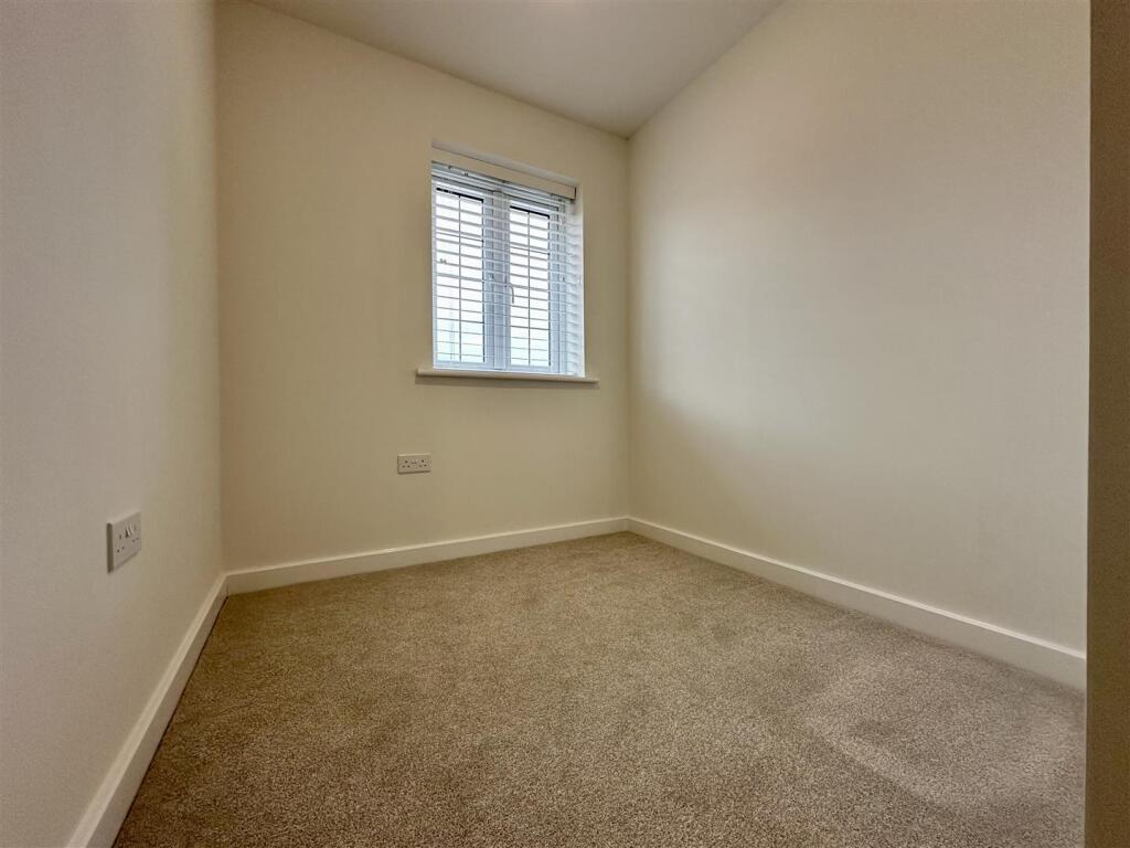 Additional property image - Curlew Way, Cheddar