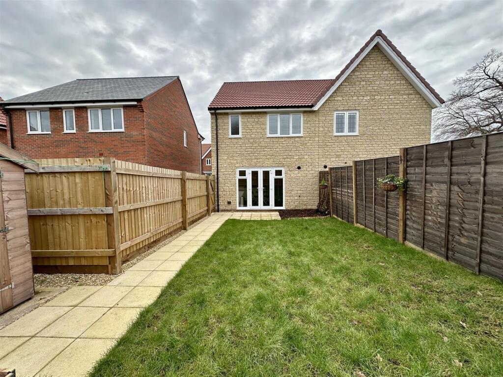Additional property image - Curlew Way, Cheddar