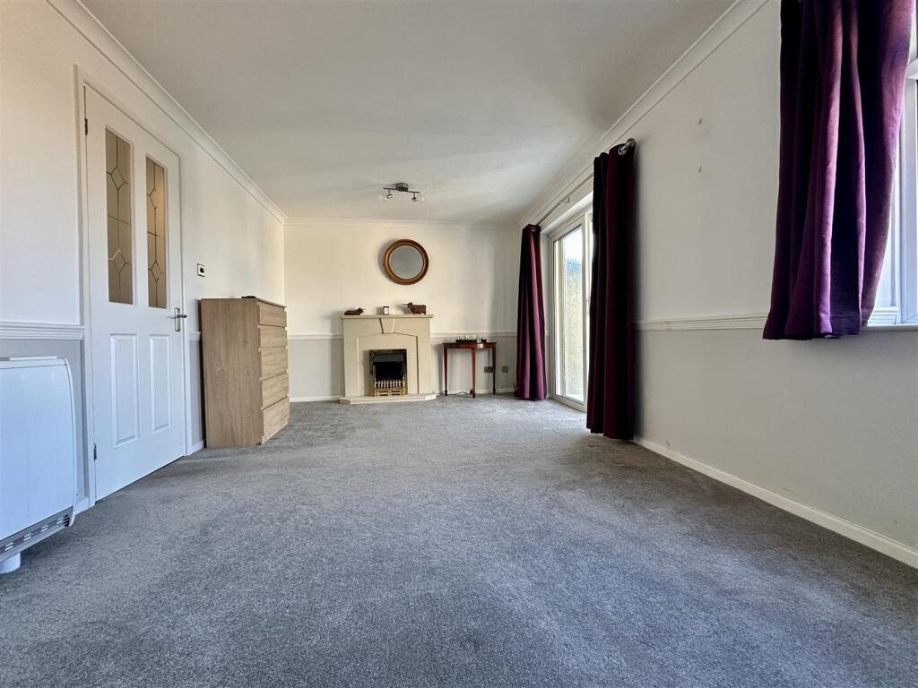 Additional property image - Knightstone Close, Axbridge