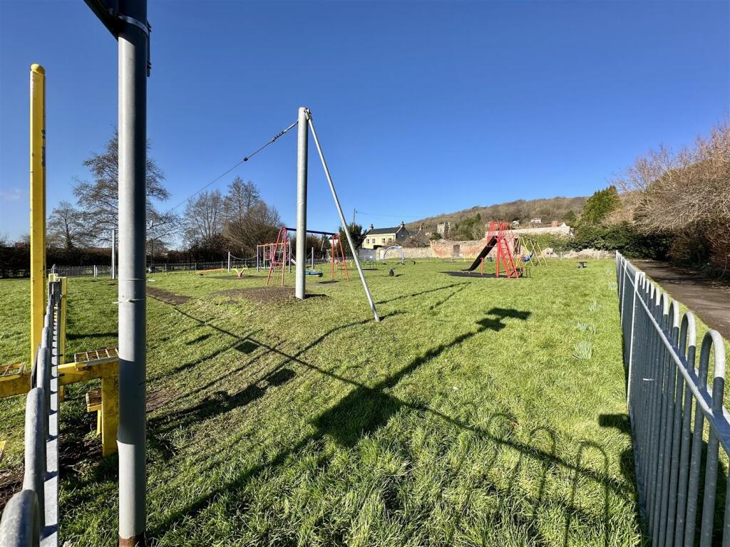 Additional property image - Knightstone Close, Axbridge