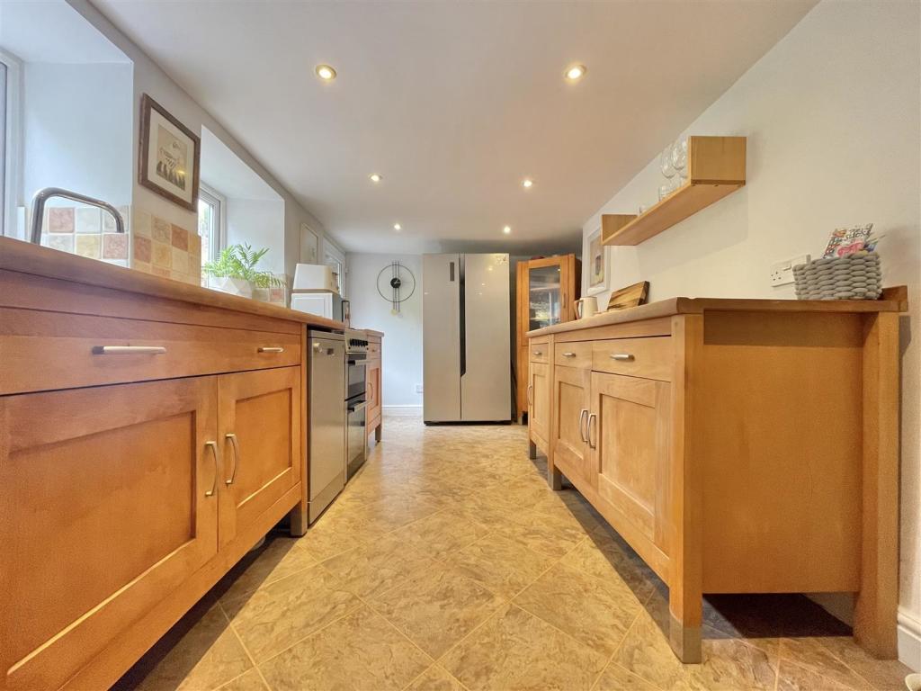 2 bedroom house for sale in Redcliffe Street, Cheddar, BS27