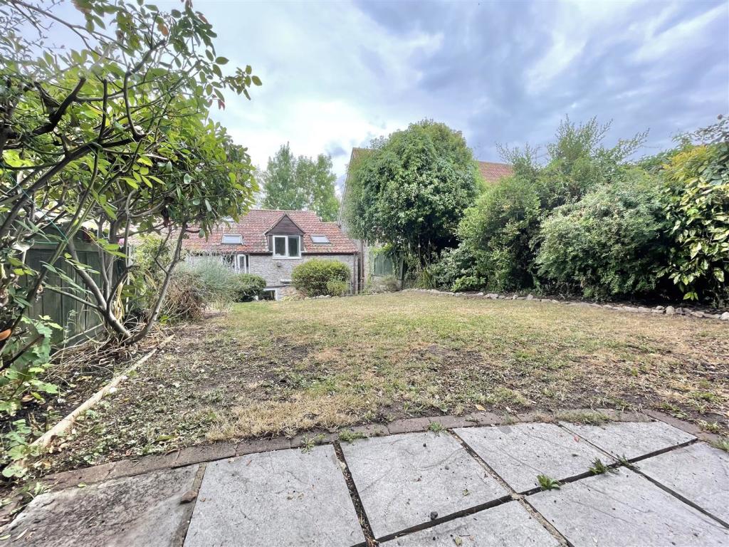 2 bedroom house for sale in Redcliffe Street, Cheddar, BS27