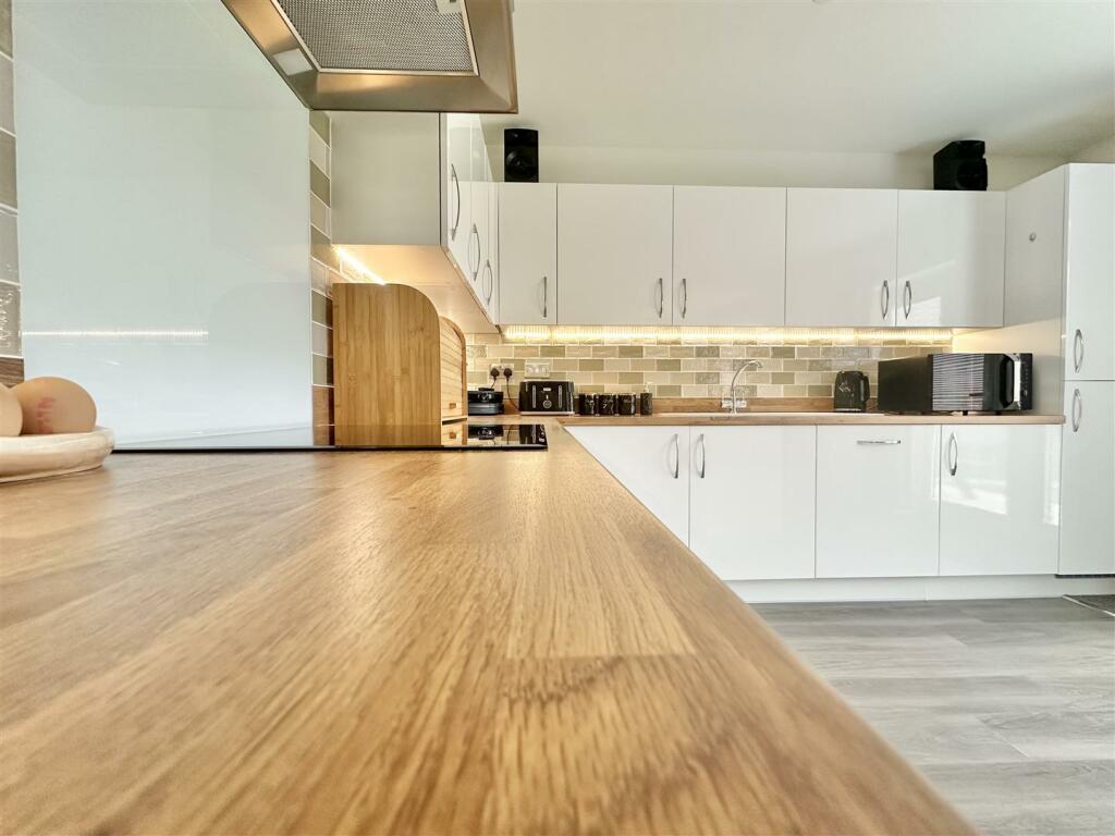 Additional property image - Goosander Grove, Cheddar