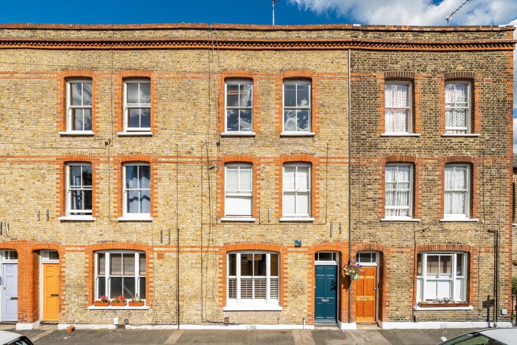 Main image of property: Gibson Street London SE10