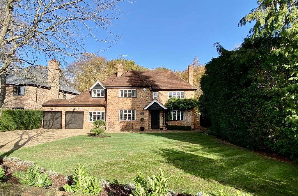 Main image of property: Howards Thicket, Gerrards Cross, Buckinghamshire, SL9