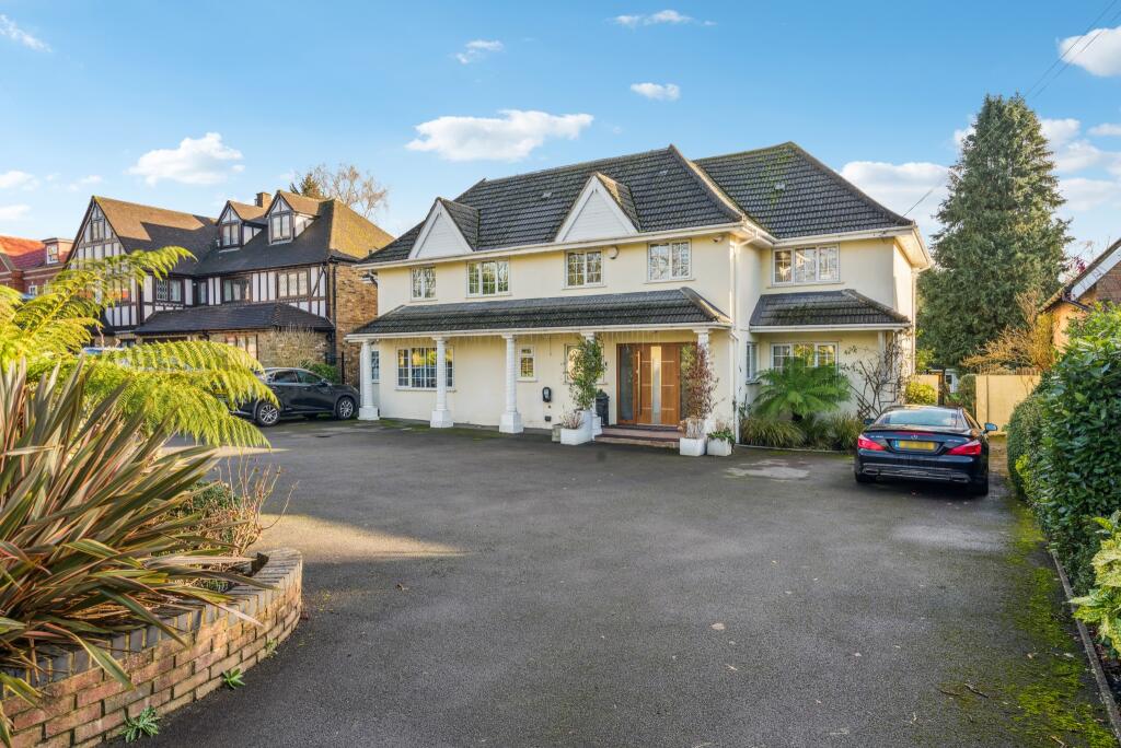 Main image of property: Park Avenue, Rickmansworth, WD3