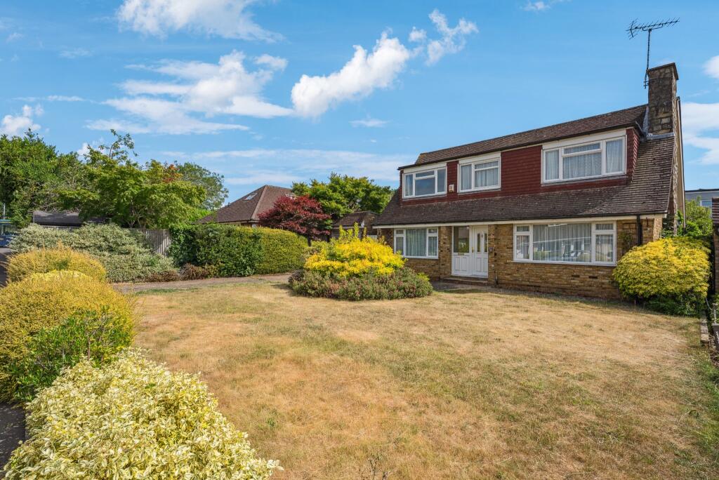 Main image of property: Scotts Hill Close, Croxley Green, Rickmansworth, WD3