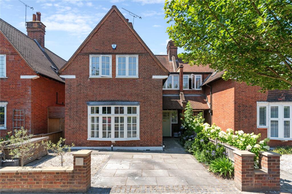 Main image of property: Ellerton Road, SW18