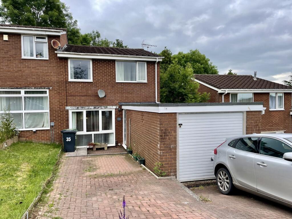 3 bedroom semidetached house for sale in Ashleigh Mount Road, Redhills