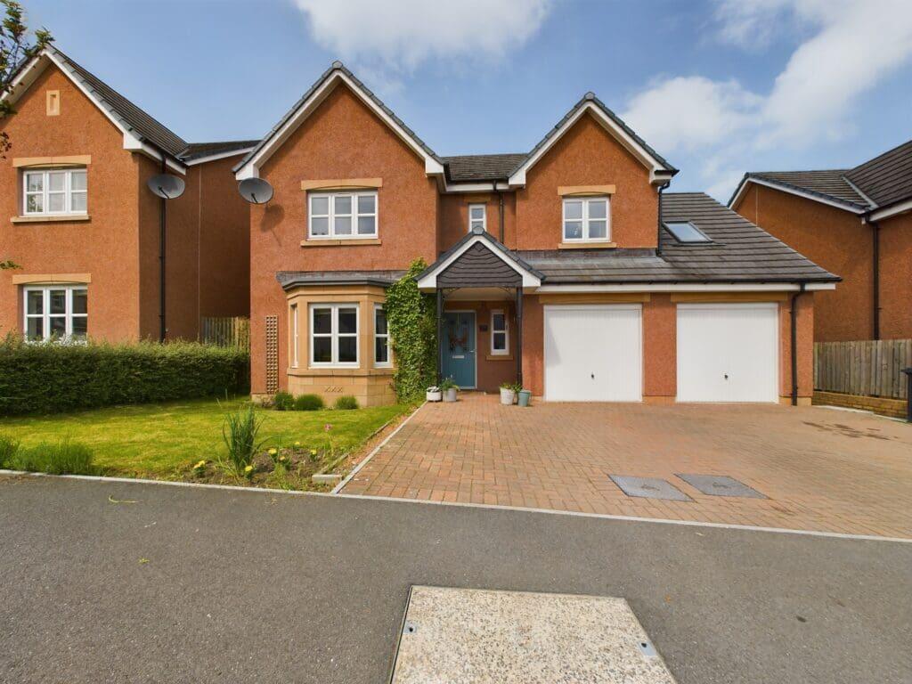4 bedroom detached house for sale in 19 Standalane View, Peebles, EH45