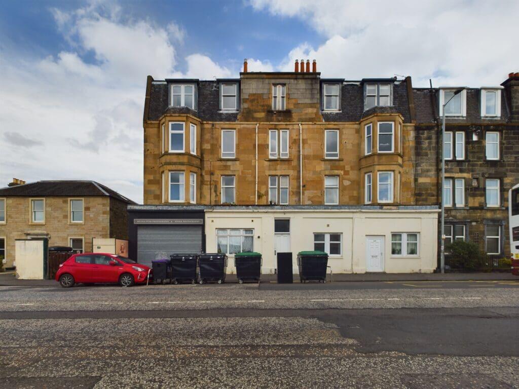 Main image of property: 153 Flat 2f3 Granton Road, Edinburgh, EH5 3NL