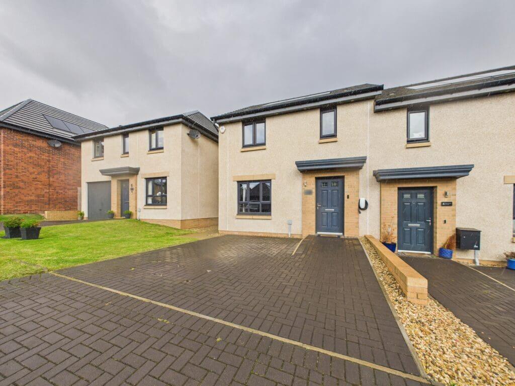 Main image of property: 3 Bannerman Cruick, Edinburgh, EH17 8SH