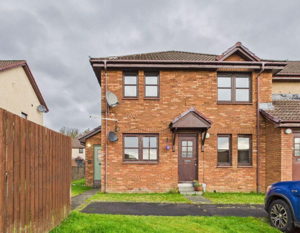 Main image of property: 68 Lochshot Place, Eliburn, EH54 6SQ