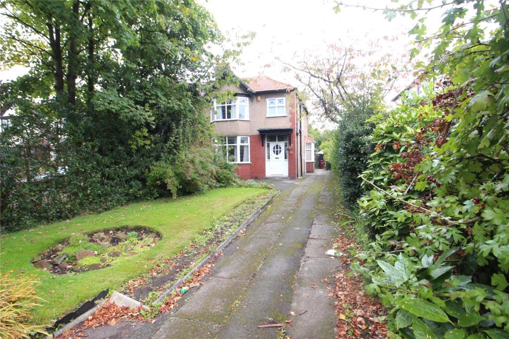 3 bedroom semidetached house for sale in Roby Road, Huyton, Liverpool