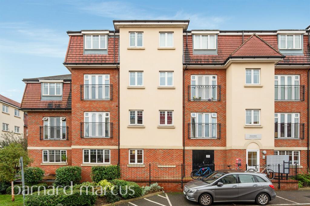 2 bedroom flat for sale in Schoolgate Drive, MORDEN, SM4