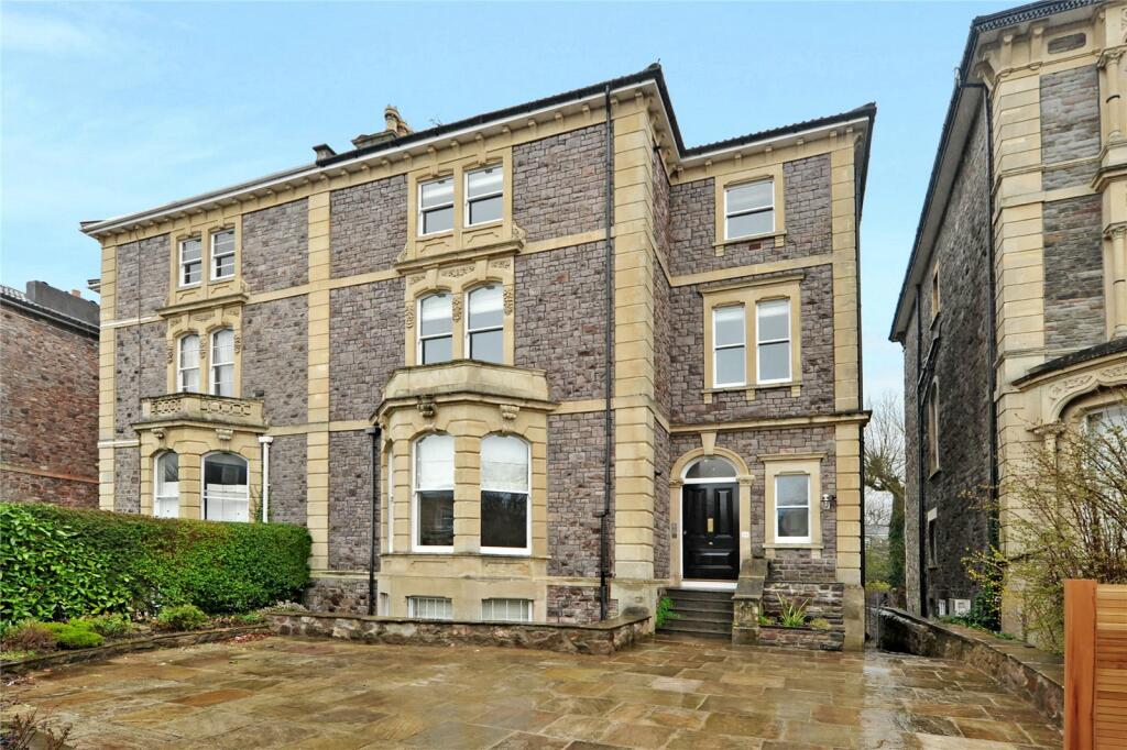 3 bedroom apartment for rent in All Saints Road, Bristol, BS8