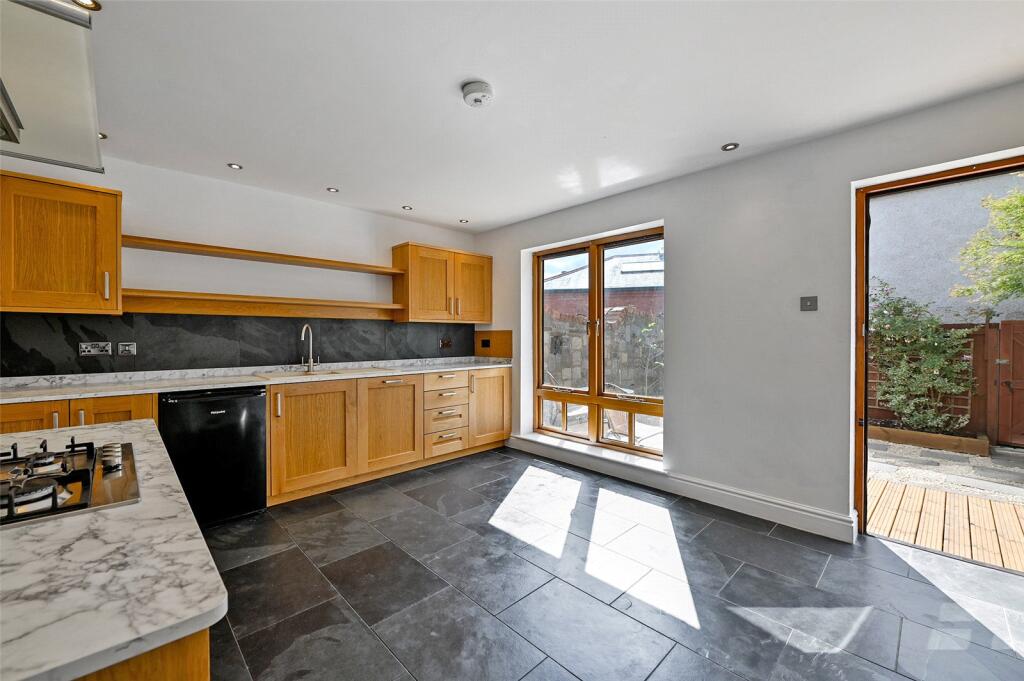 Main image of property: Nova Scotia Place, Bristol, Somerset, BS1