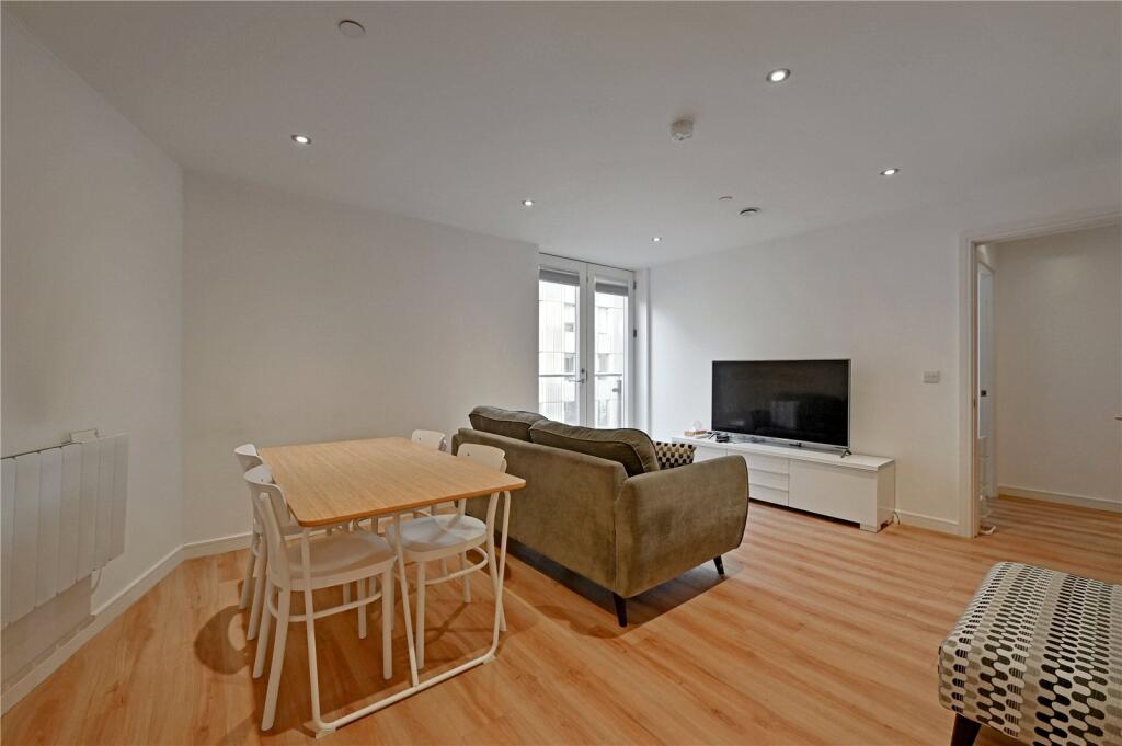 Main image of property: Lewins Mead, Bristol, Somerset, BS1