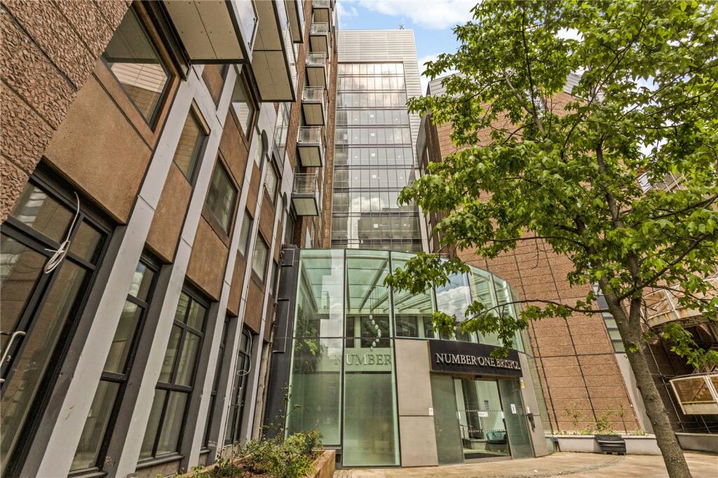 Main image of property: Lewins Mead, Bristol, Somerset, BS1