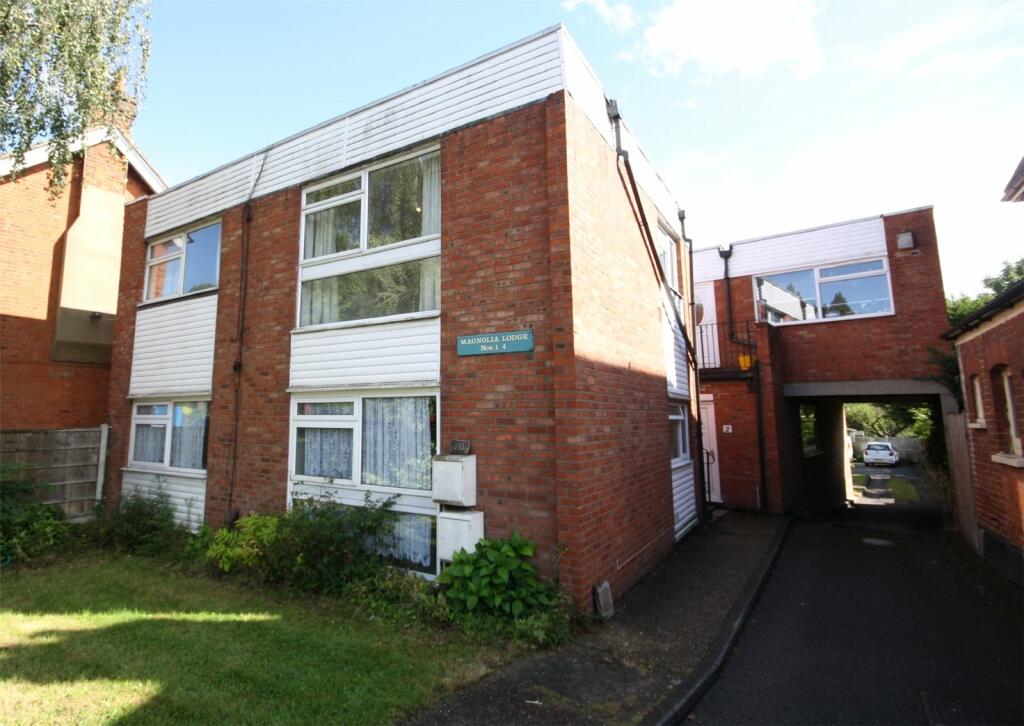 2 bedroom apartment for sale in Magnolia House, 111 High Road, Loughton