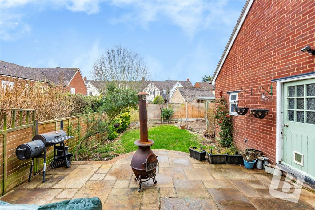 3 bedroom terraced house for sale in The Gables, Ongar, Essex, CM5