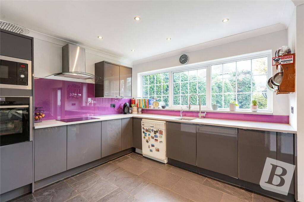 Additional property image - Aukingford Gardens, Ongar, Essex, CM5