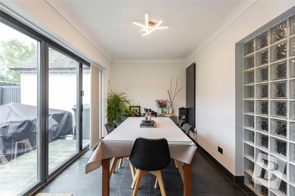 Additional property image - Aukingford Gardens, Ongar, Essex, CM5
