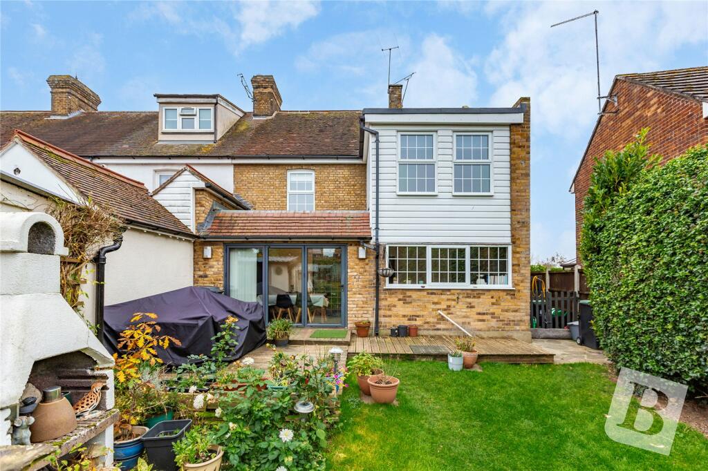 Additional property image - Aukingford Gardens, Ongar, Essex, CM5
