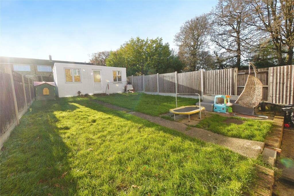 Additional property image - Woodland Way, Ongar, Essex, CM5