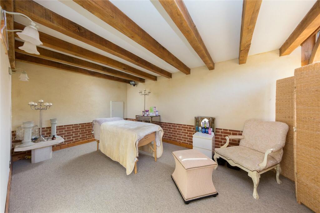 Additional property image - Epping Road, Ongar, Essex, CM5