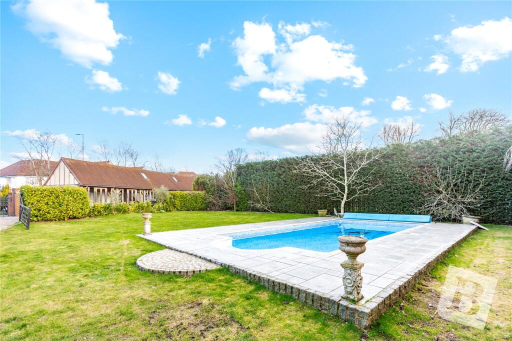 Additional property image - Epping Road, Ongar, Essex, CM5