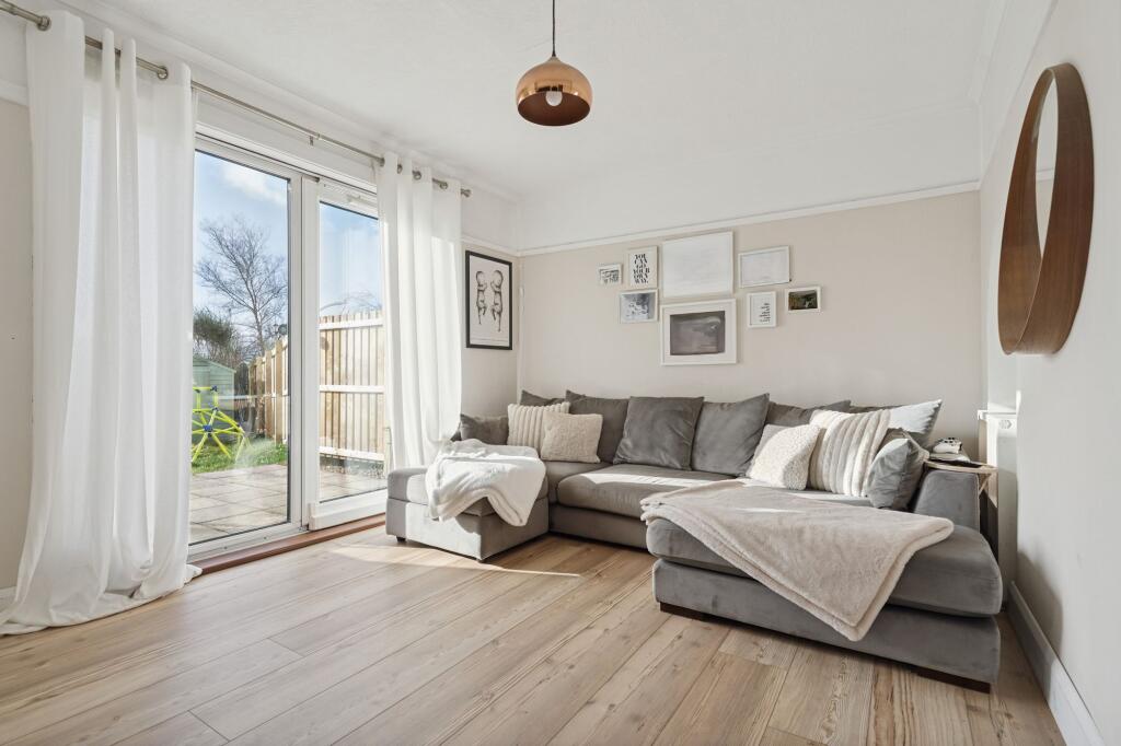 Main image of property: Lennymuir, Edinburgh, EH12