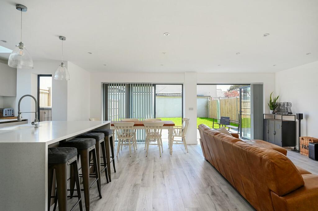 Additional property image - Harbour Way, Shoreham By Sea, West Sussex, BN43