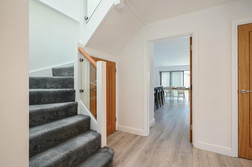 Additional property image - Harbour Way, Shoreham By Sea, West Sussex, BN43