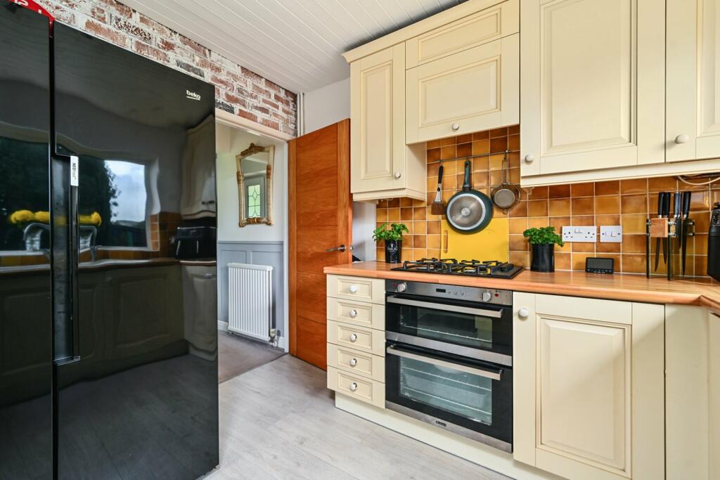 Additional property image - Lesser Foxholes, Shoreham, West Sussex, BN43